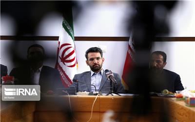 آذری جهرمی:‌ ابر رایانه ایرانی آماده می شود