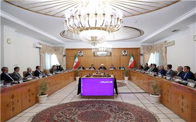 دکتر روحانی در جلسه هیات دولت: وظیفه اصلی دولت خدمت صادقانه به مردم است