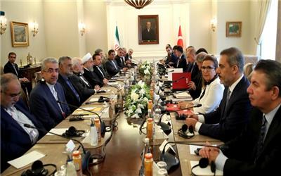 دکتر روحانی در دیدار رئیس جمهور ترکیه: روابط و همکاری‌های تهران-آنکارا رو به گسترش است