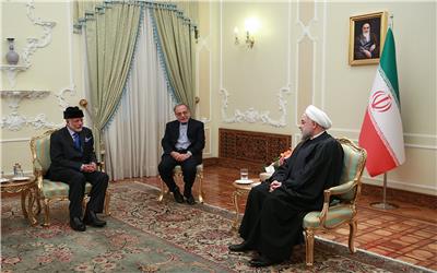 دکتر روحانی در دیدار وزیرخارجه عمان: عمان می‌تواند مرکزی برای تجارت ایران در منطقه باشد