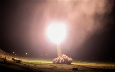 حملات سنگین موشکی سپاه به پایگاه آمریکایی عین‌الاسد