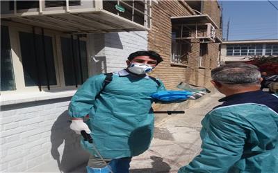گند زدایی خانه های بیماران کرونایی توسط اداره ستاد مرکز بهداشت دزفول