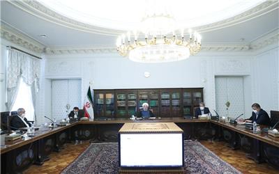 دکتر روحانی در جلسه ستاد ملی مقابله با کرونا: وزارت بهداشت شرایط آغاز فعالیت کسب و کارها با ریسک متوسط را مشخص کند