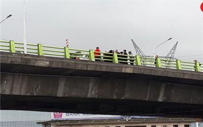 خودکشی نافرجام  یک زن 50 ساله از روی پل جدید دزفول