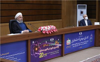 دکتر روحانی در آیین رونمایی و بهره برداری از دستاوردهای هسته ای؛ یکی از آثار پرافتخار برجام این بود که فناوری هسته‌ای را در ایران به طور کامل قانونی کرد و حق ملت ایران را بازستاند