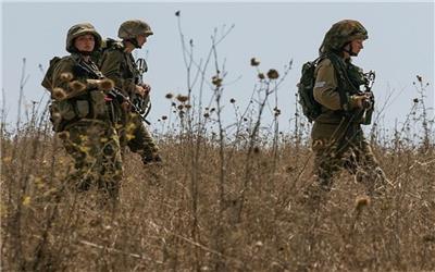 اعزام 3 گردان دیگر ارتش صهیونیستی به کرانه باختری/ افزایش آتش‌سوزی در شهرک‌های اطراف غزه