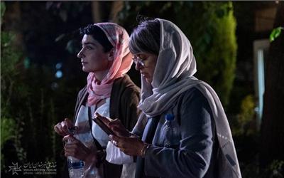 شمع‌ها در خانه هنرمندان ایران به یاد «سایه» گریستند