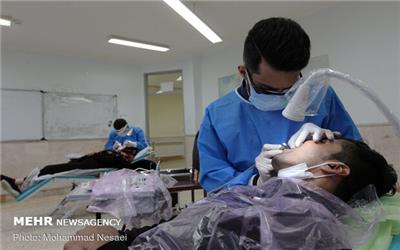 معاون درمان وزارت بهداشت عنوان کرد؛ فقط 15 خدمت دندانپزشکی بیمه است