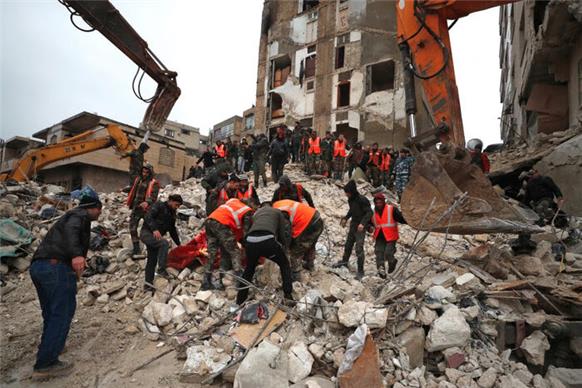 شمار کشته‌های زلزله ترکیه به بیش از 2900 نفر رسید