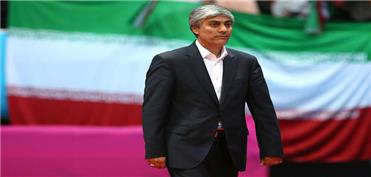 کیومرث هاشمی وزیر ورزش و جوانان شد