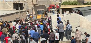معاون امداد و نجات جمعیت هلال احمر خوزستان خبر داد اعزام 2 تیم ارزیاب به محل حادثه انفجار گاز در شادگان/شهروندان از حضور در محل حادثه خودداری کنند