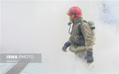 آتش‌سوزی سنگین در پارکینگ یک بانک در دزفول/ مهار حریق و جلوگیری از سرایت آتش به ساختمان